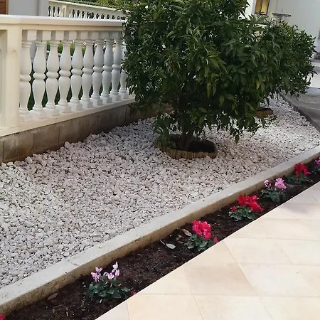 Danica Apartman